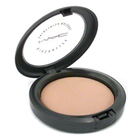 MAC Mineralize Skinfinish Natural Medium Dark (0.35 oz)